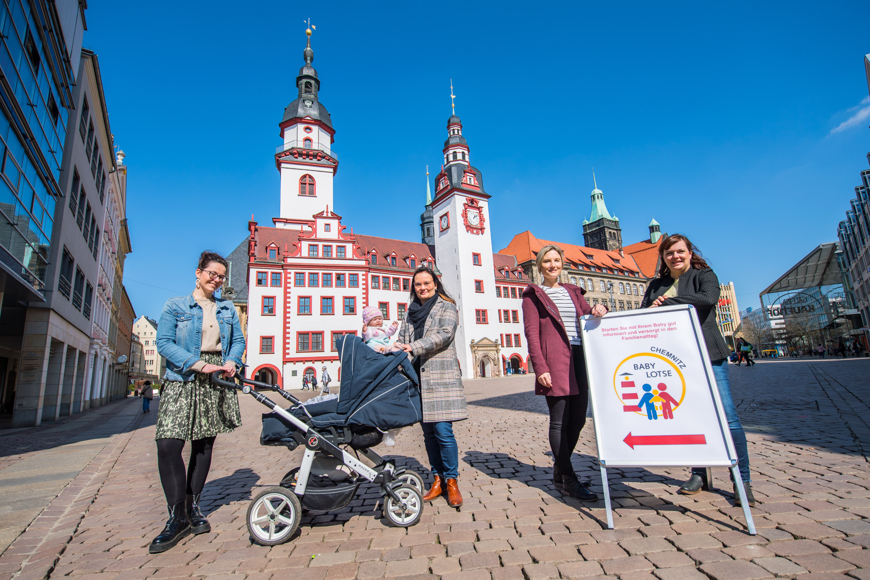 Die Mitarbeiterinnen des Teams Präventive Arbeit der Stadt Chemnitz sind als Babylotsinnen aktiv und bieten Willkommensbesuche an.