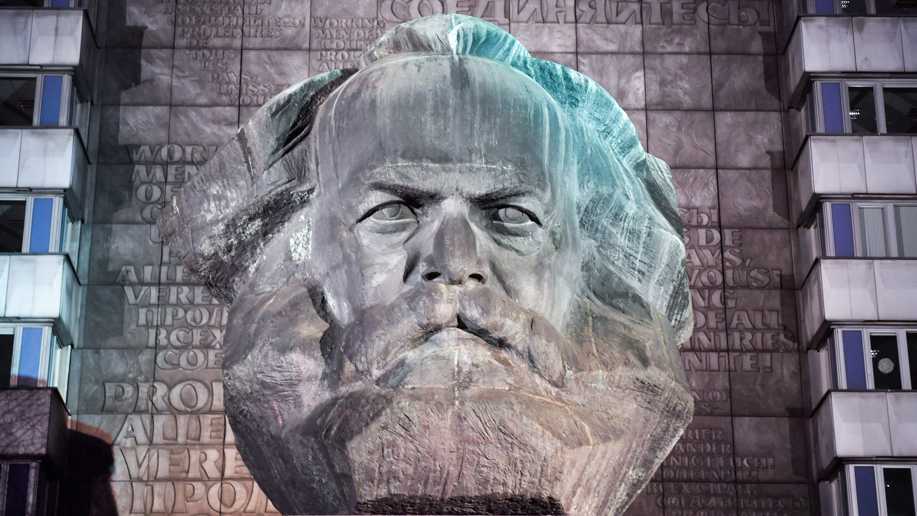 begehrtes Fotomotiv: das Karl-Marx-Monument