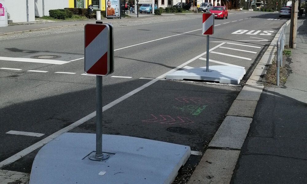 Eine Fußgängerinsel sorgt an der Augustusburger Straße für mehr Sicherheit.